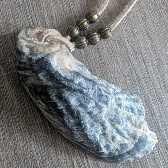 Oyster Shell Necklace (reFuse Jewelry) - Picture 1 of 3